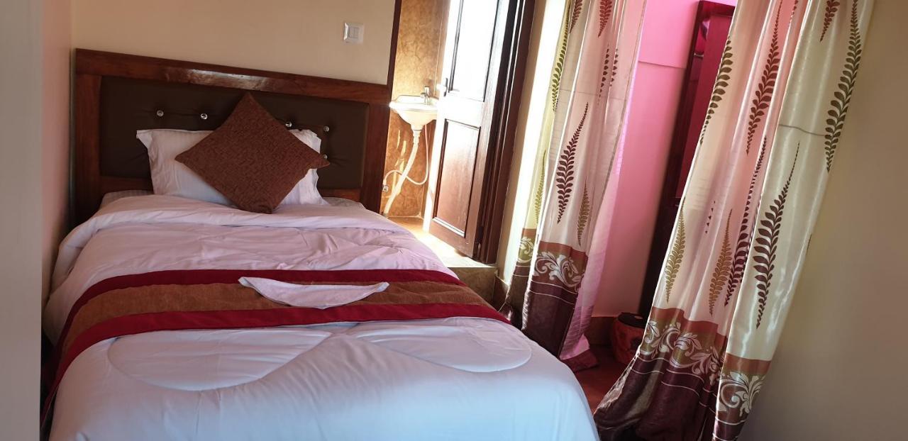 London House Resort Birātnagar Pokój zdjęcie